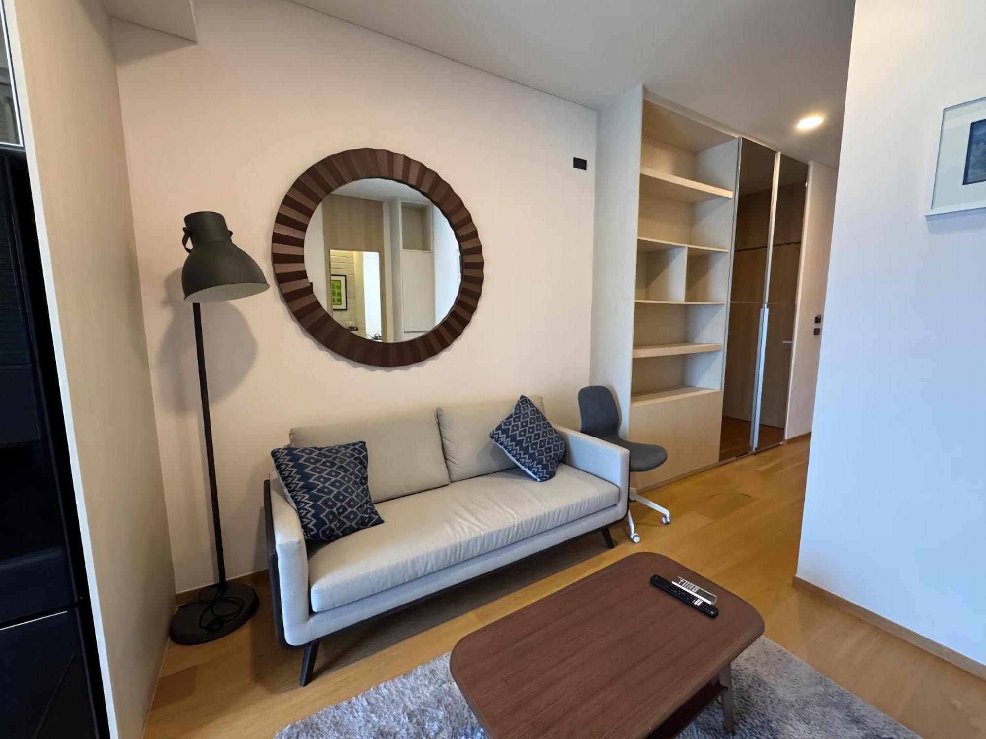 Large 5min From Ekkamai Bts Apartment Bangkok