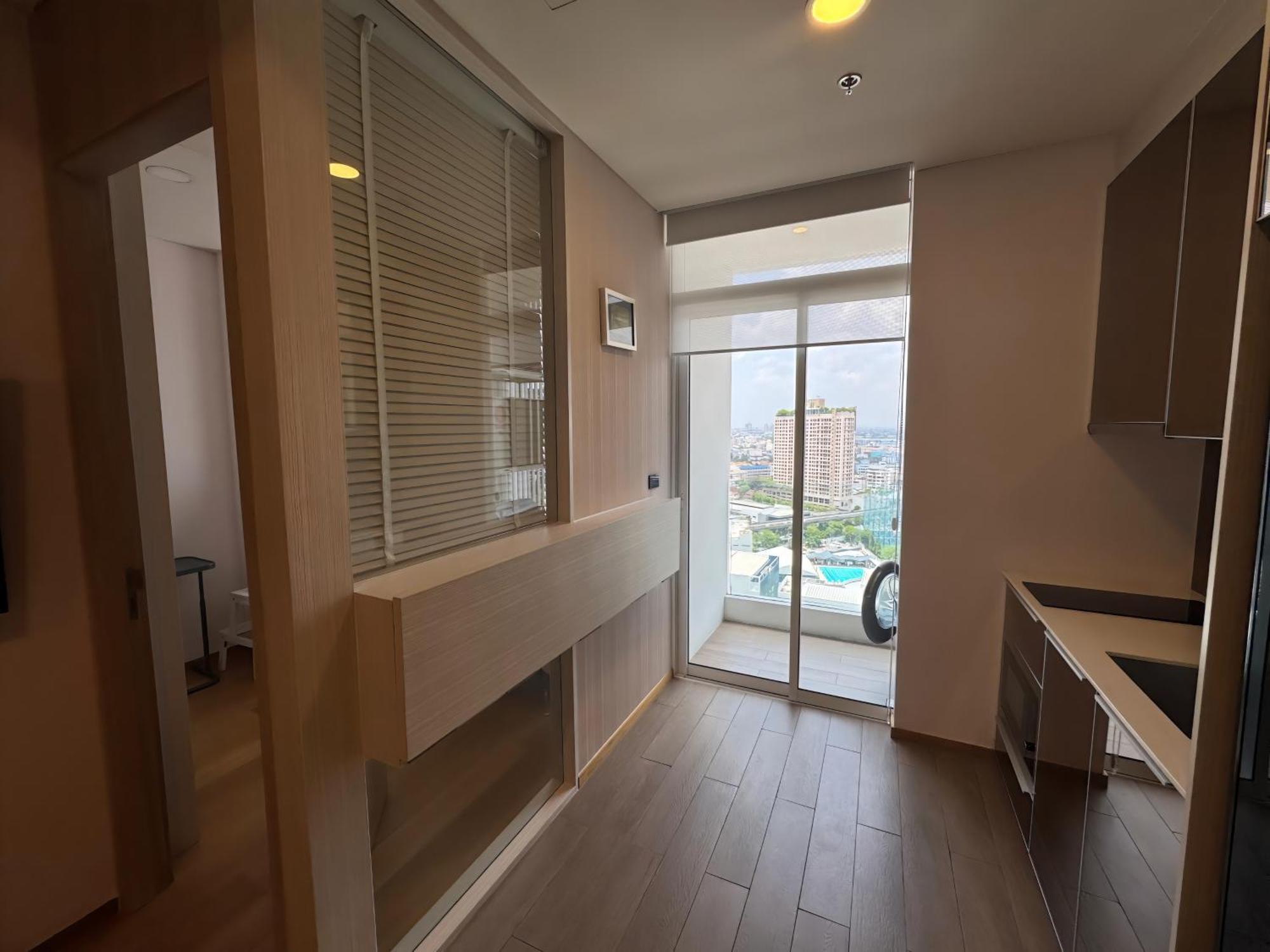 Large 5min From Ekkamai Bts Apartment