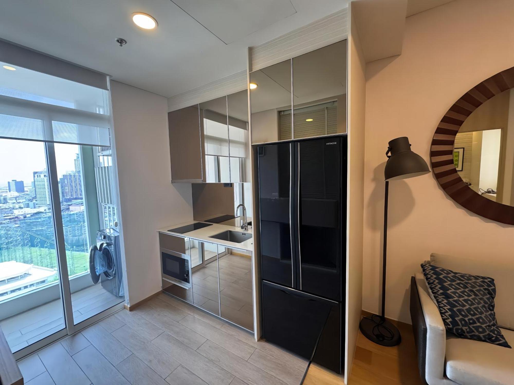Large 5min From Ekkamai Bts Apartment *