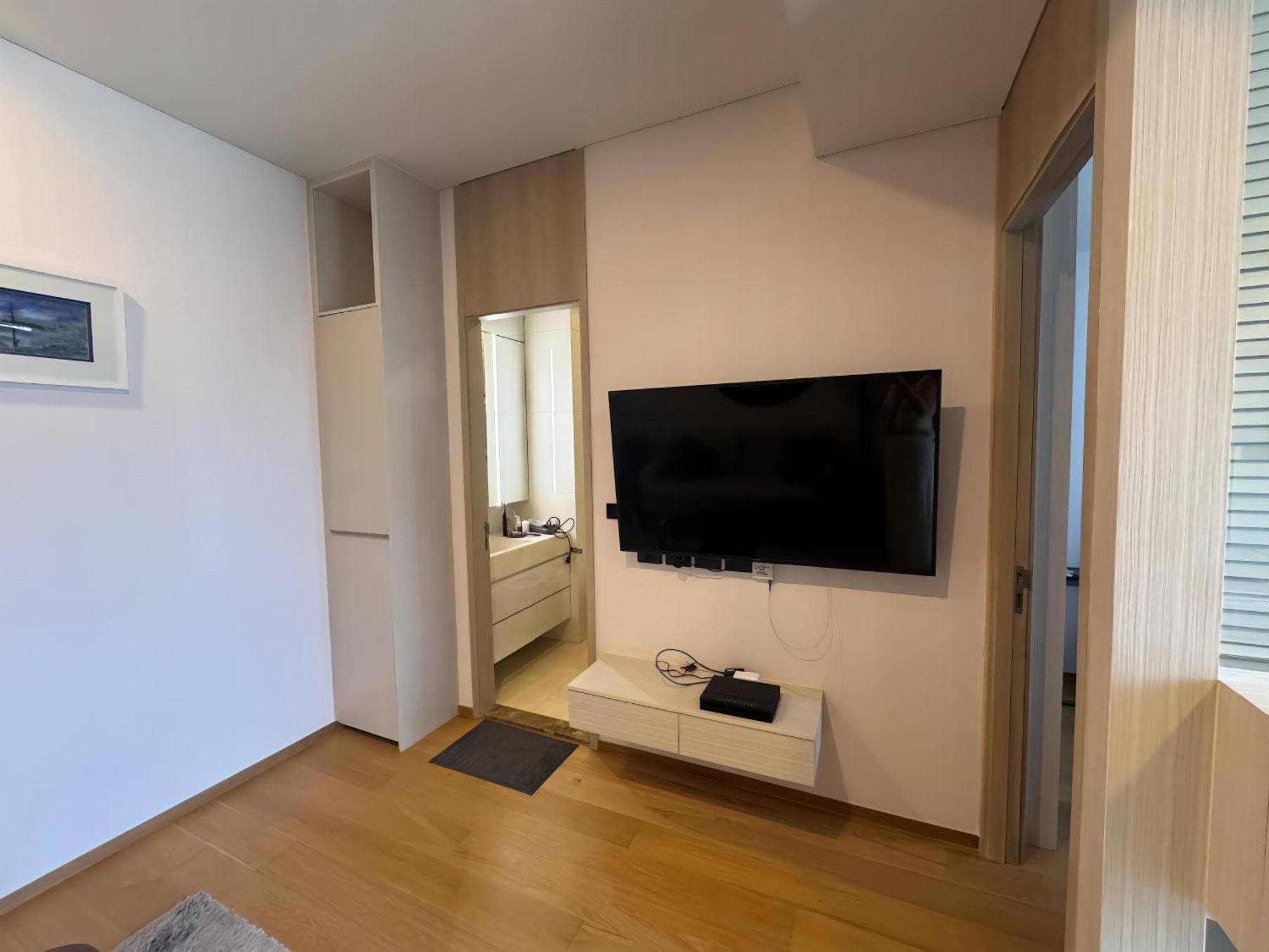 Large 5min From Ekkamai Bts Apartment Bangkok